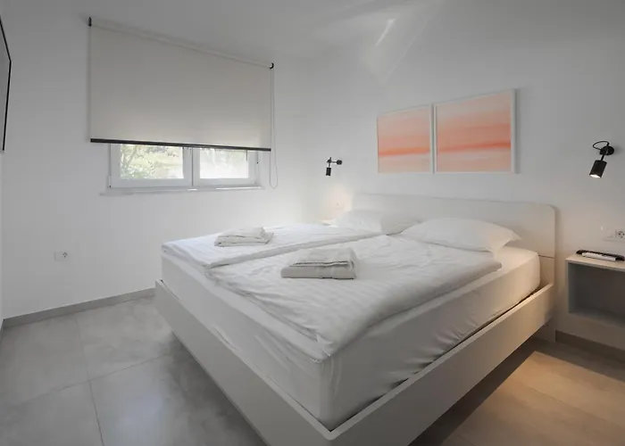 Ziggi Villa *